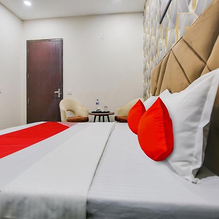 Hotel O Silver Sky Ludhiana Zewnętrze zdjęcie